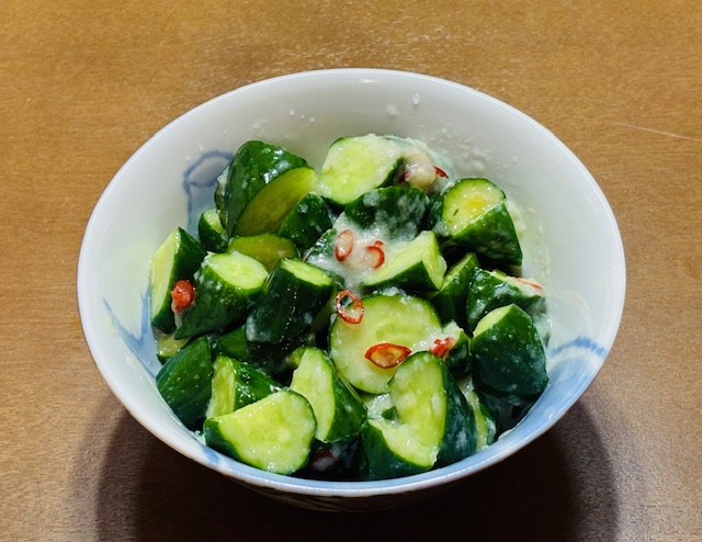 簡単！玉ねぎ麴でピリ辛漬け