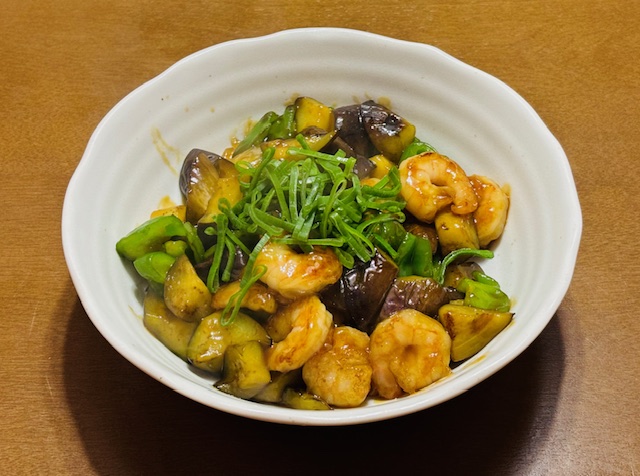 エビの旨味が最高！エビとナスとピーマンのオイスターソース炒め